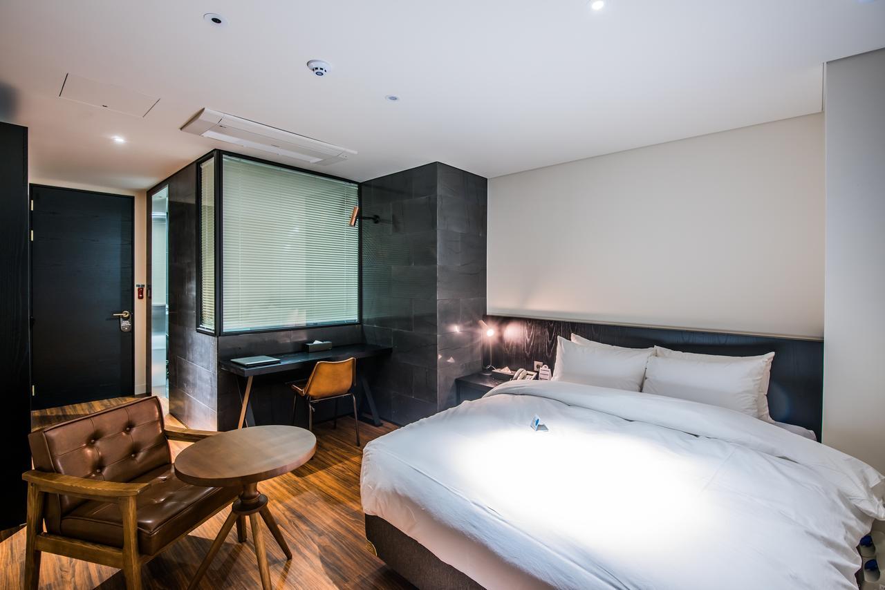 Rivertain Hotel Daegu Exterior photo