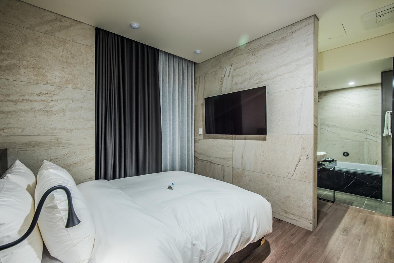 Rivertain Hotel Daegu Exterior photo