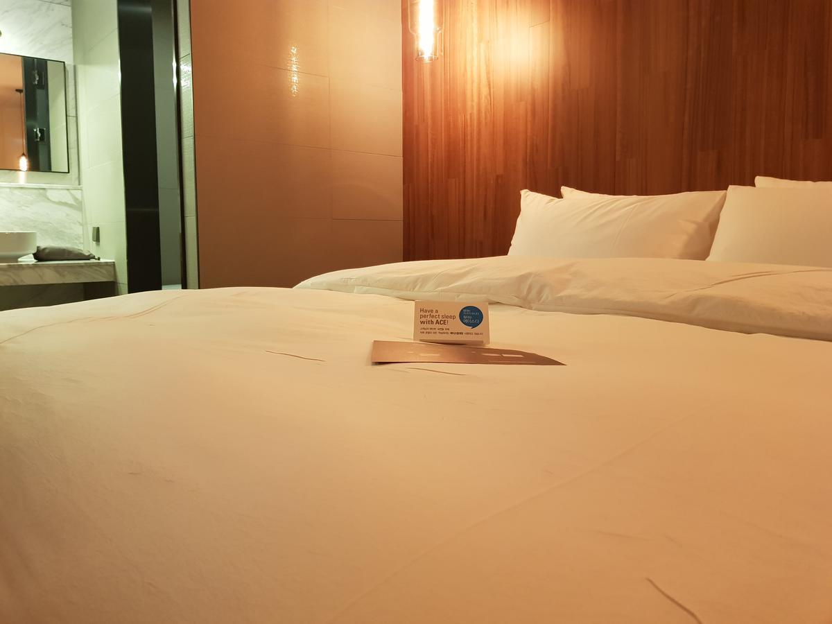 Rivertain Hotel Daegu Exterior photo
